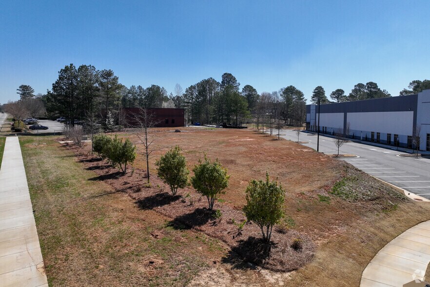 11335 Lewis Braselton Blvd, Braselton, GA à louer - Photo principale - Image 1 de 2