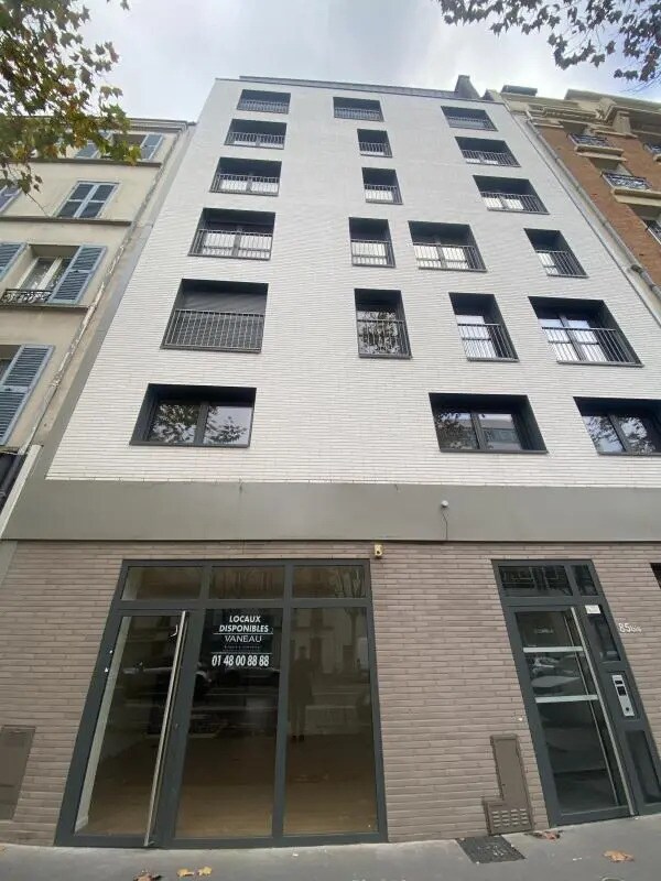 Office in Boulogne-Billancourt for lease Building Photo- Image 1 of 8