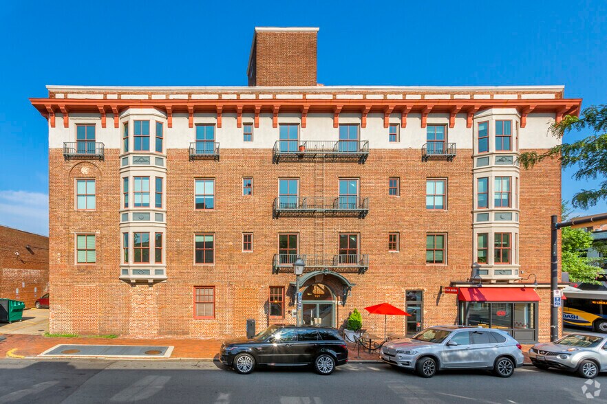 101 N Columbus St, Alexandria, VA à louer - Photo du bâtiment - Image 2 de 4