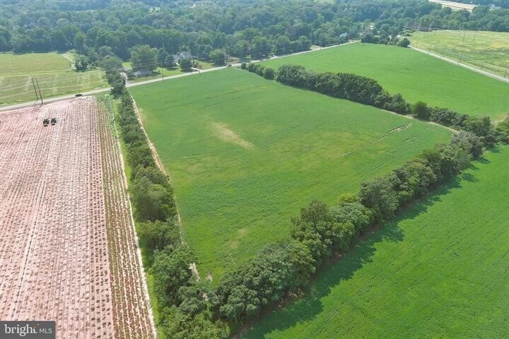 510 Franklinville Rd, Swedesboro, NJ à vendre - Photo du bâtiment - Image 2 de 3