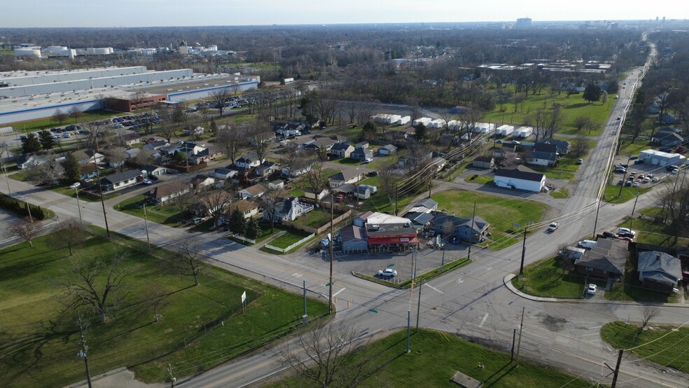 4220 W Michigan St, Indianapolis, IN à vendre - Photo du bâtiment - Image 3 de 5