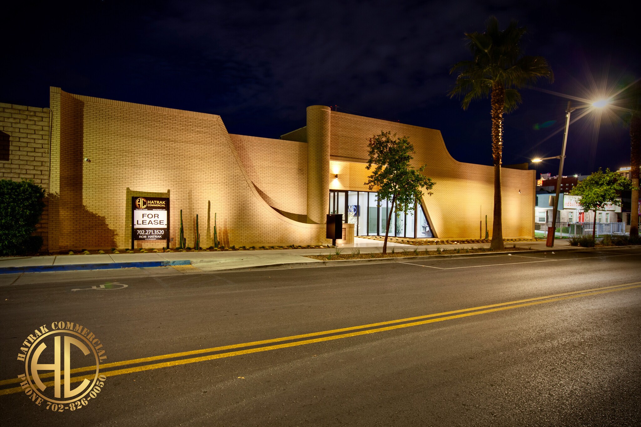 626 S 3rd St, Las Vegas, NV à vendre Photo du bâtiment- Image 1 de 32