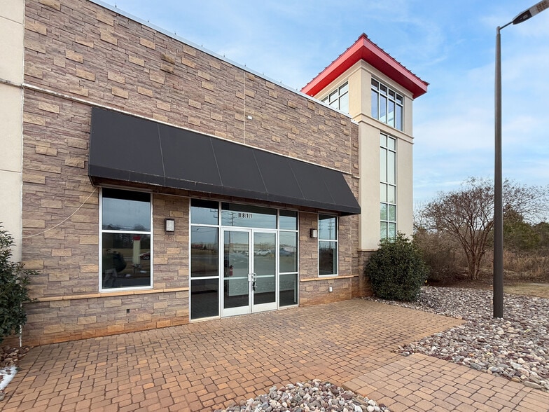8811 Charlotte Hwy, Fort Mill, SC for lease - Building Photo - Image 2 of 7