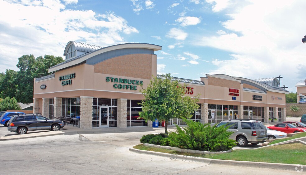 3250 Hulen St, Fort Worth, TX à louer - Photo du bâtiment - Image 2 de 5