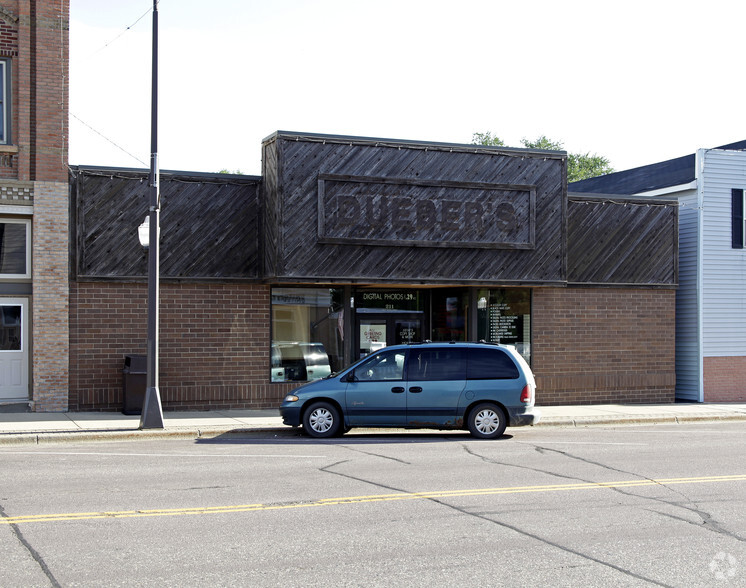 211 W Main St, Arlington, MN à louer - Photo principale - Image 1 de 2