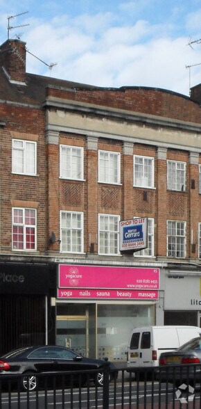 35-57 Market Pl, Londres à louer - Photo du bâtiment - Image 2 de 8