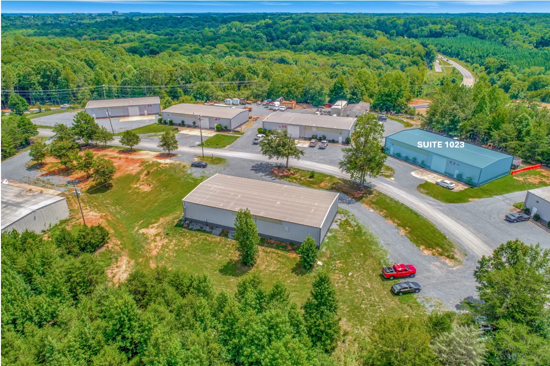 1011 Society Ln, Fort Mill, SC for lease Interior Photo- Image 1 of 18