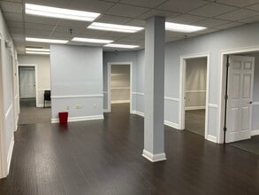 11099 Houze Rd, Roswell, GA for lease Interior Photo- Image 2 of 4