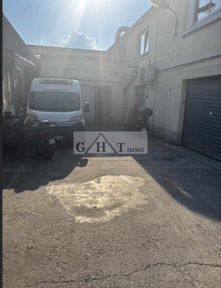 Industrial in Gennevilliers for sale - Building Photo - Image 2 of 3