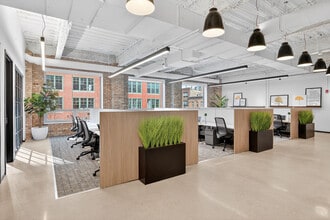 445 N Wells St, Chicago, IL for lease Interior Photo- Image 2 of 12