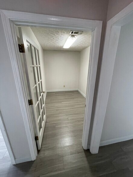 5499 Jonesboro Rd, Morrow, GA à louer - Photo intérieure - Image 3 de 9