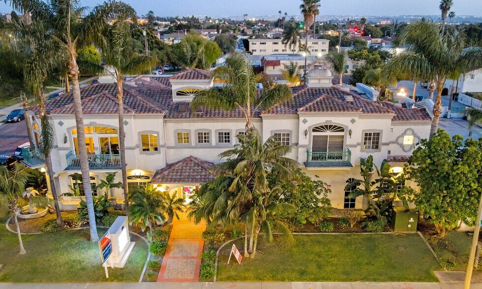 374-384 H St, Chula Vista, CA à louer - Photo du bâtiment - Image 1 de 14