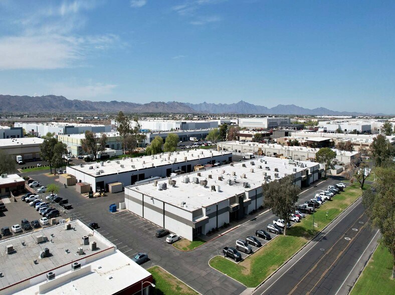 2201-2219 E University Dr, Phoenix, AZ for lease - Building Photo - Image 2 of 3