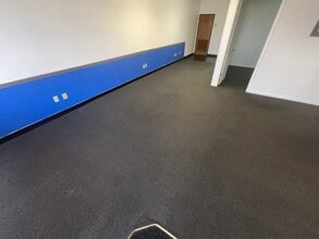 1805 Florence Rd, Killeen, TX for lease Interior Photo- Image 2 of 7