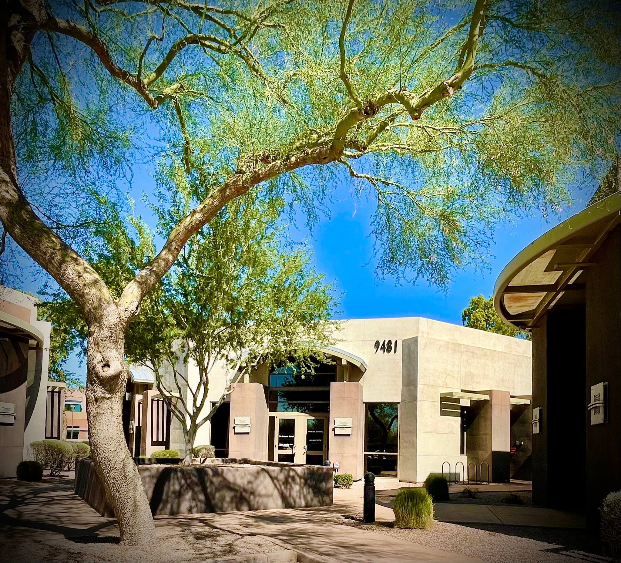 9481 E Ironwood Square Dr, Scottsdale, AZ à vendre Photo du bâtiment- Image 1 de 5
