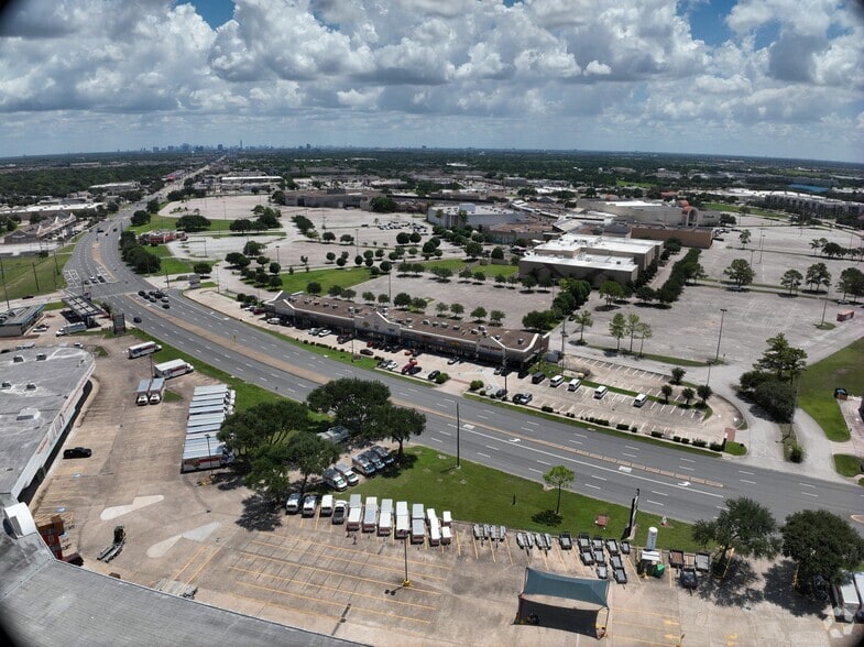 15015 Westheimer Rd, Houston, TX for lease - Matterport Community - Image 2 of 13