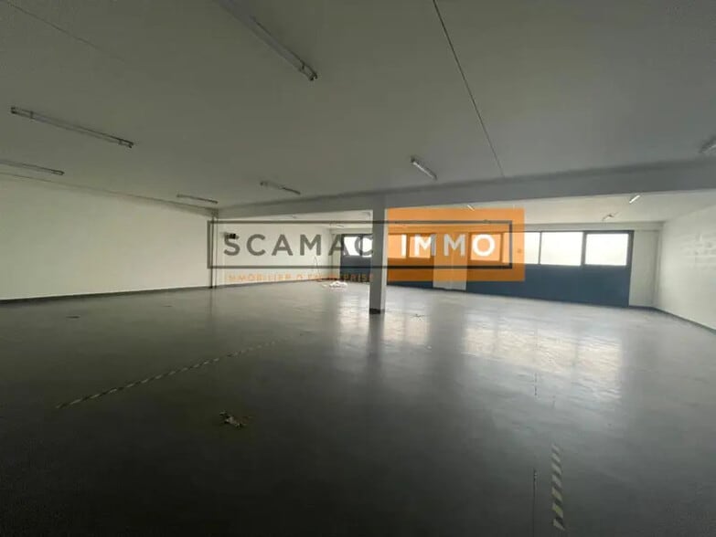 Industrial in Herblay-sur-Seine for lease - Interior Photo - Image 2 of 8