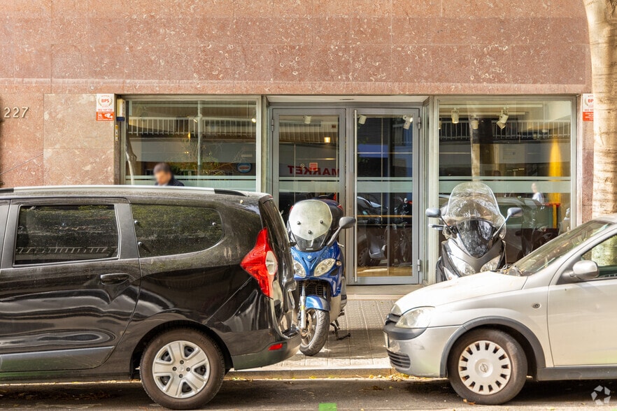 Carrer de Nàpols, 227, Barcelona, Barcelona for lease - Building Photo - Image 3 of 4