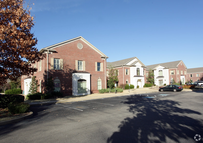 3085 Fountainside Dr, Germantown, TN for lease - Primary Photo - Image 2 of 6