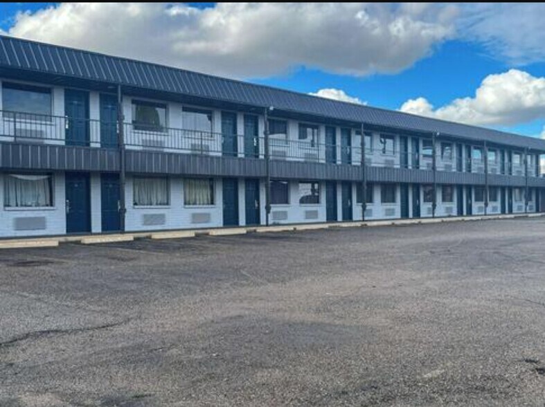 100 Bulldog Blvd, Borger, TX à vendre - Photo du bâtiment - Image 2 de 7