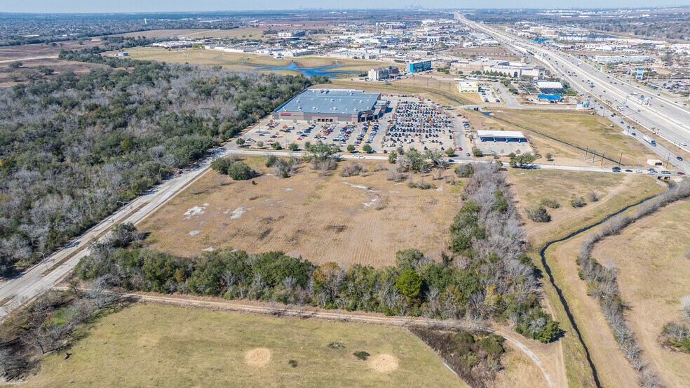 I-45 & Jasmine Ave, Webster, TX à vendre - Photo du bâtiment - Image 2 de 15