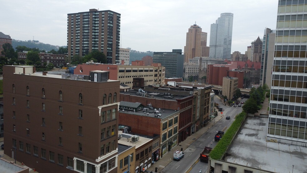 906 Fifth Ave, Pittsburgh, PA for sale - Building Photo - Image 3 of 6