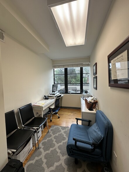 527 Court St, Brooklyn, NY for lease - Primary Photo - Image 1 of 15