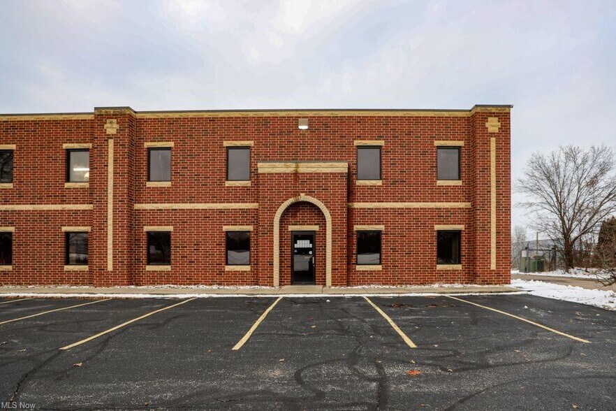 4699 Loomis Pky, Ravenna, OH à vendre - Photo du bâtiment - Image 2 de 6
