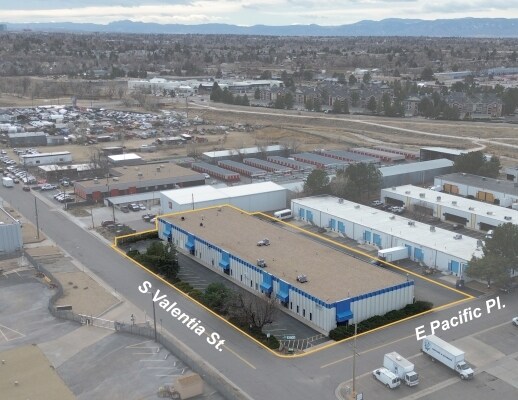 2075 S Valentia St, Denver, CO à vendre - Photo du bâtiment - Image 2 de 15
