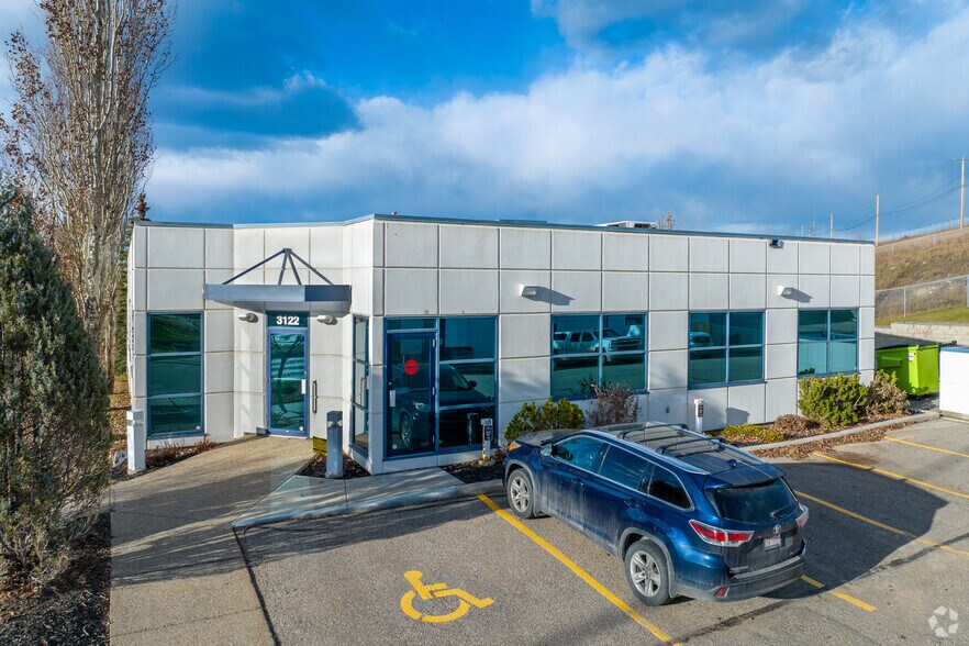 3122 114th Ave SE, Calgary, AB à vendre - Photo principale - Image 1 de 1