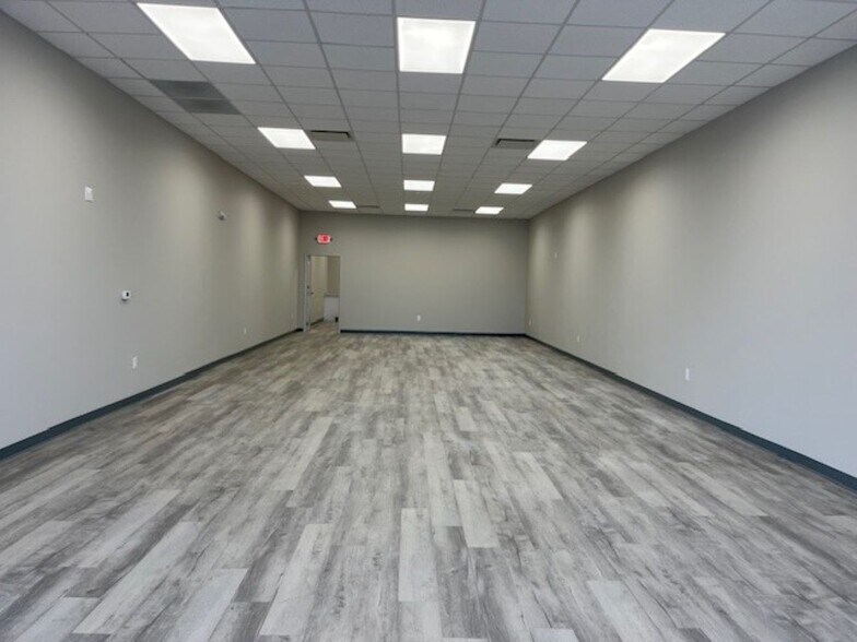 1211 16th St NE, Hickory, NC à louer - Photo du bâtiment - Image 2 de 8