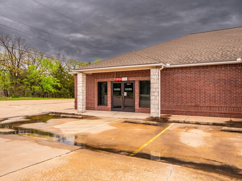 1501 E Wade Watts Ave, Mcalester, OK à louer - Photo du bâtiment - Image 2 de 3