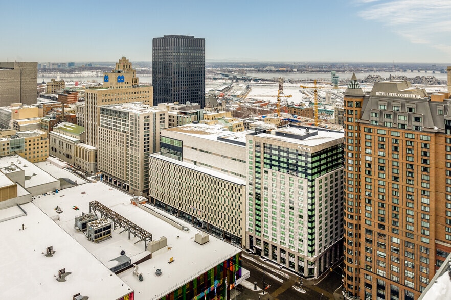 250-300 Saint-Antoine O, Montréal, QC à louer - Aérien - Image 2 de 4