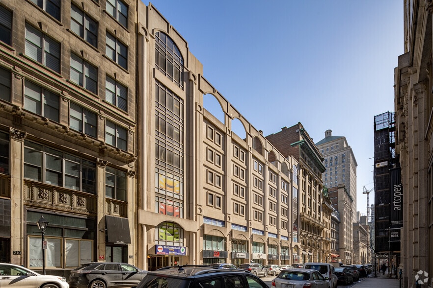 230-236 Rue Saint-Jacques, Montréal, QC for sale - Building Photo - Image 1 of 1