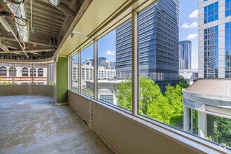 425 Pike St, Seattle, WA à louer Photo intérieure- Image 2 de 3