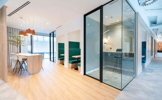 Plus de détails pour Avinguda Diagonal, 545-577, Barcelone - Coworking à louer