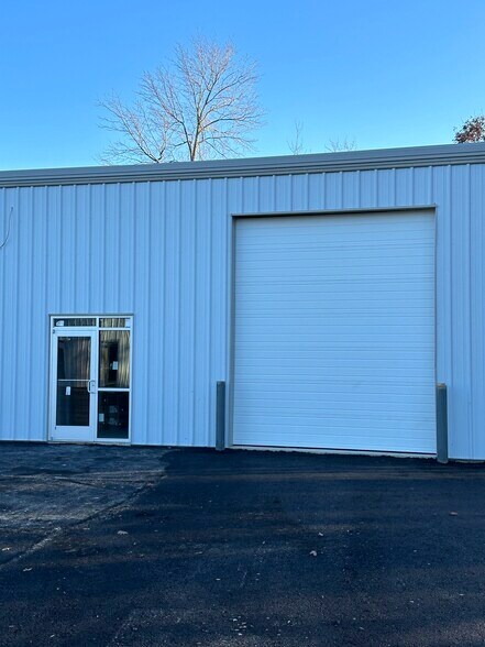 10083 Patterson Park Rd, Ashland, VA à louer - Photo du bâtiment - Image 3 de 10