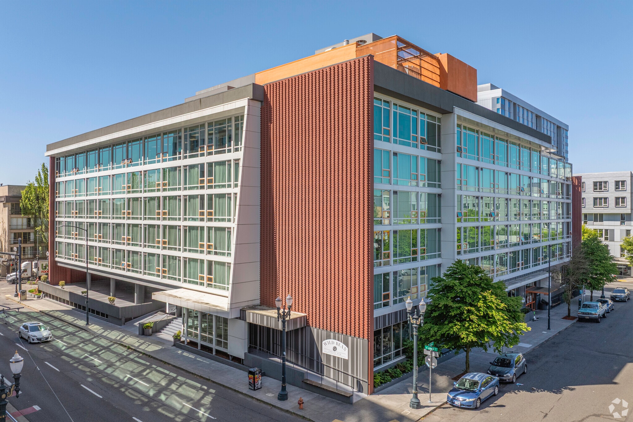 1021 NE Grand Ave, Portland, OR for sale Primary Photo- Image 1 of 5