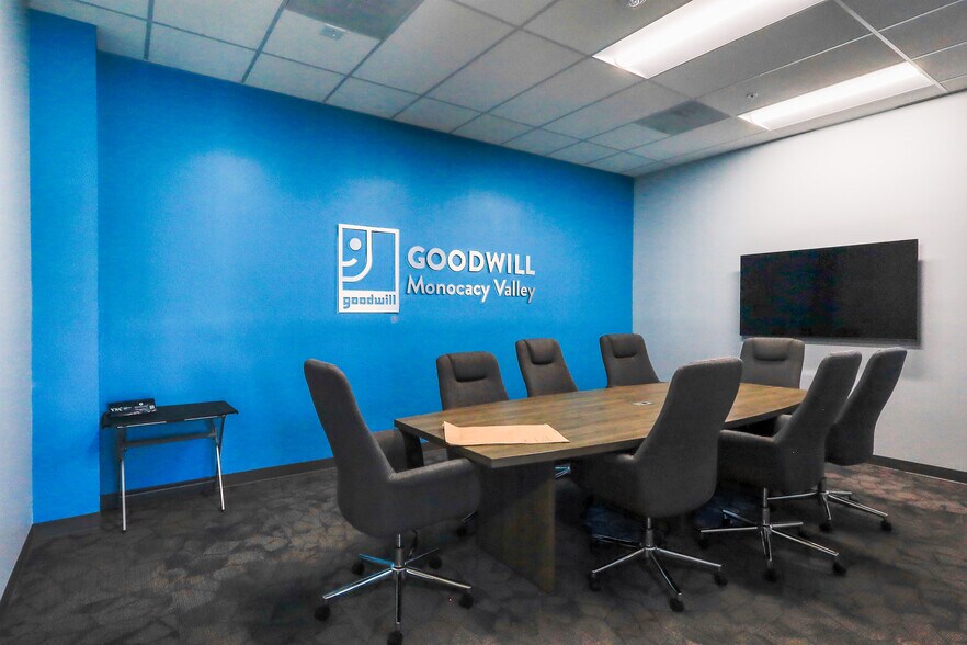 1750 Monocacy Blvd, Frederick, MD à louer - Photo du bâtiment - Image 3 de 14