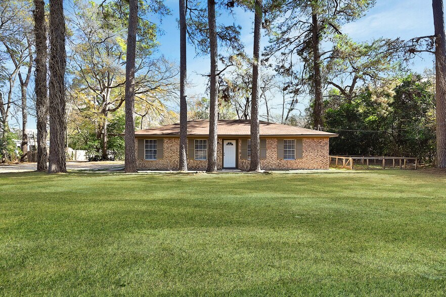 29806 Lazy Ln, Spring, TX à louer - Photo du bâtiment - Image 1 de 21