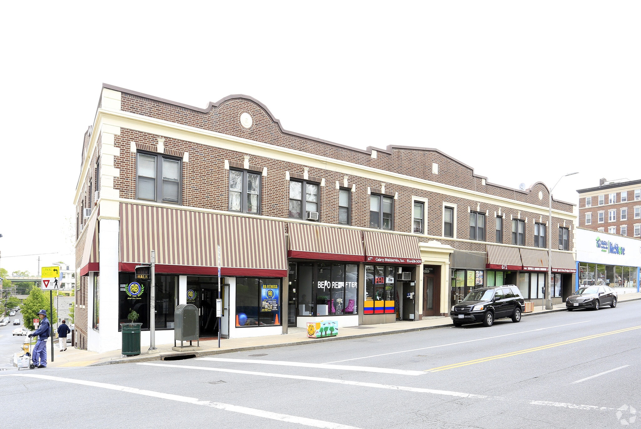 677 Main St, New Rochelle, NY for lease Building Photo- Image 1 of 9