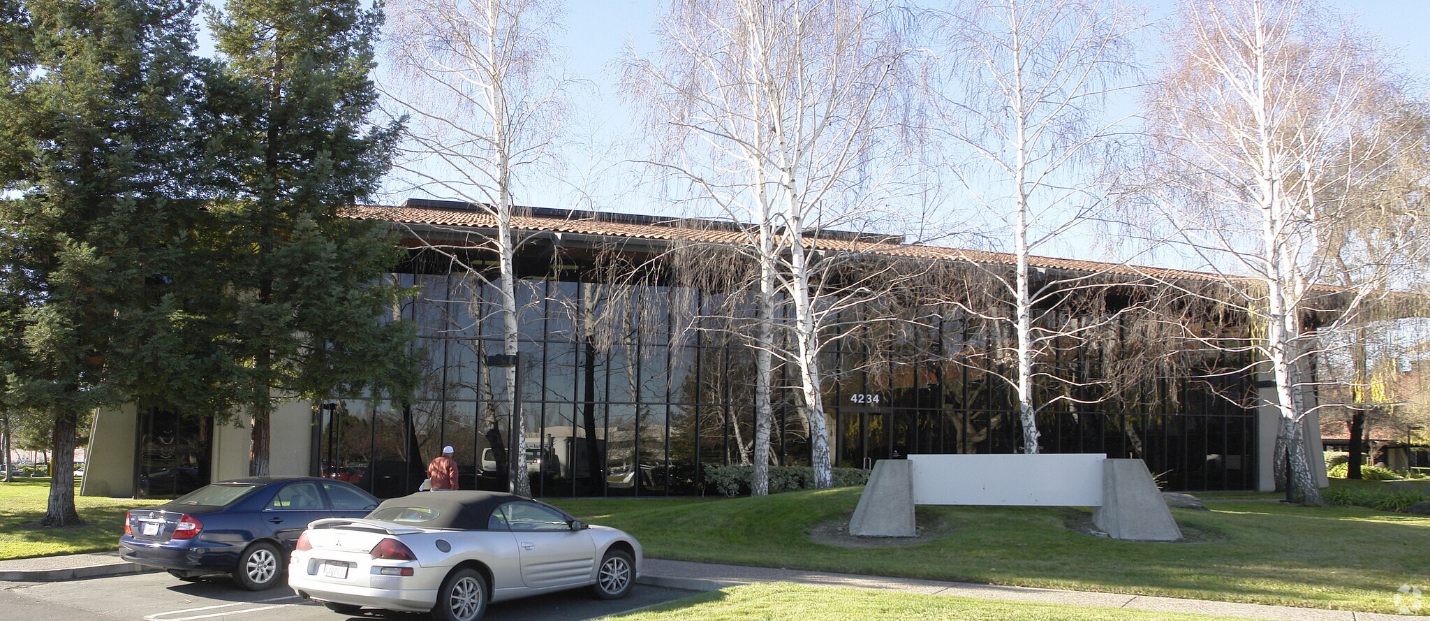 4234 Hacienda Dr, Pleasanton, CA for lease Building Photo- Image 1 of 5