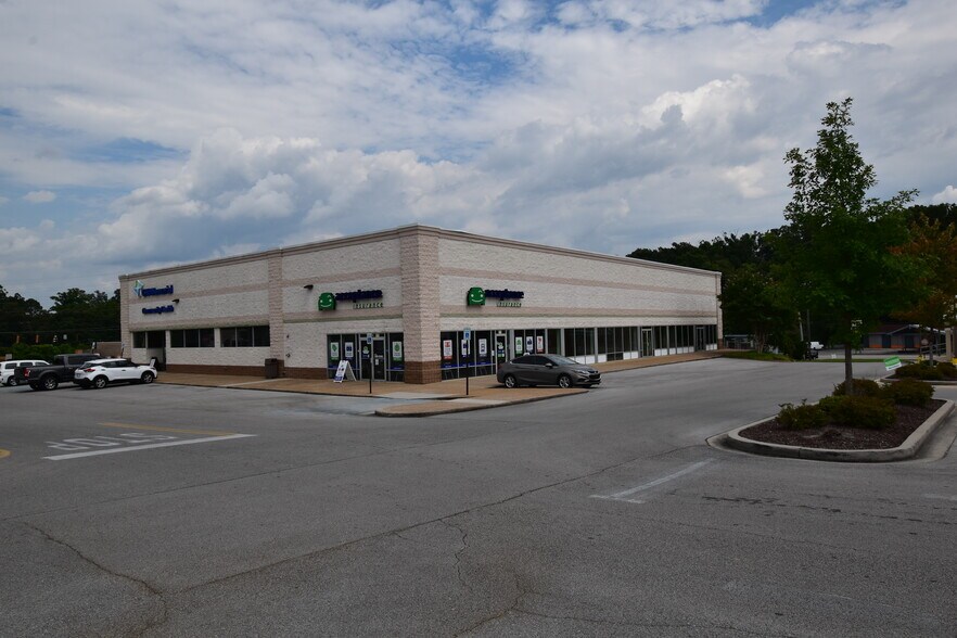 3901 Hixson Pike, Chattanooga, TN for sale - Building Photo - Image 1 of 1