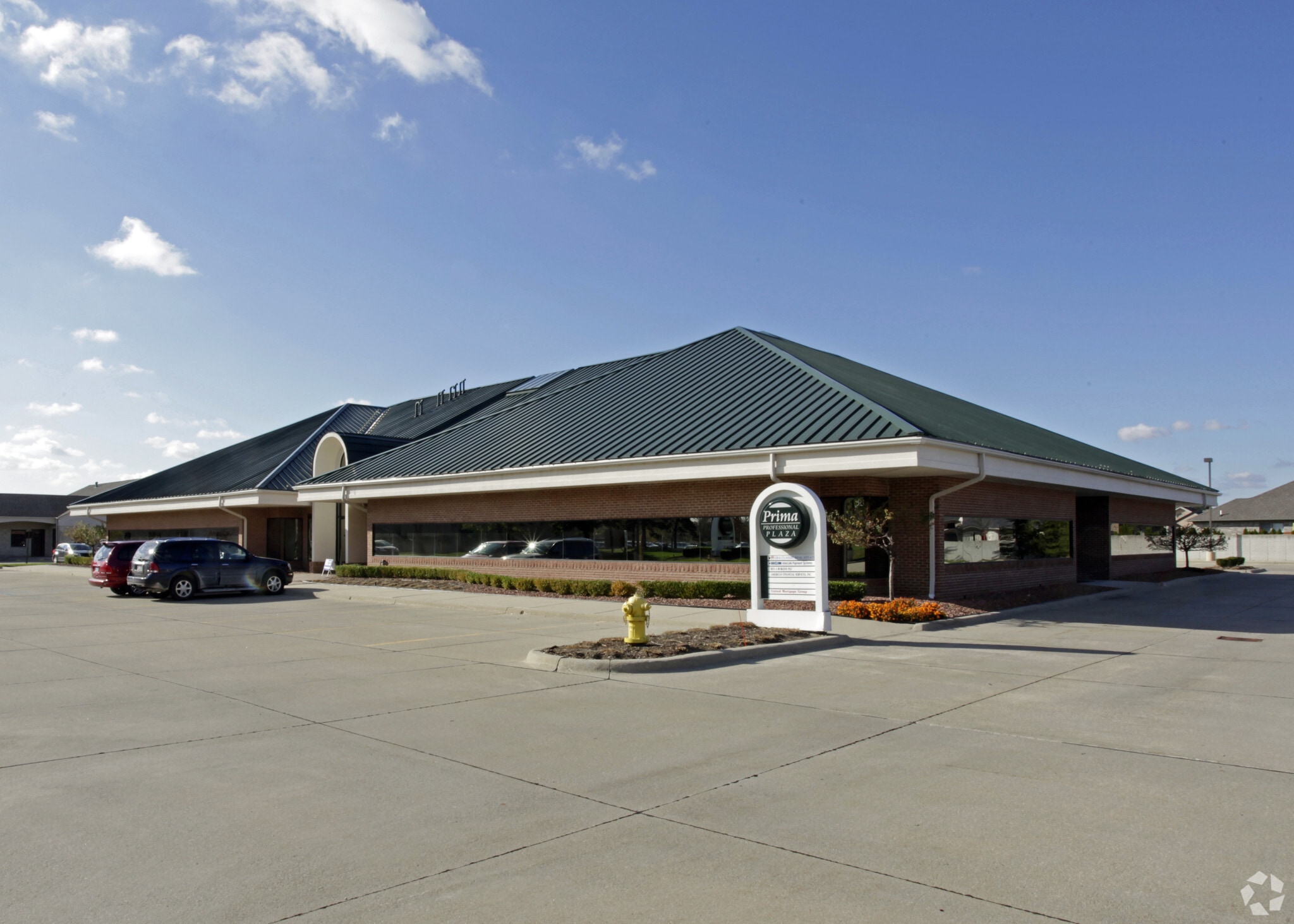 39425 Garfield Rd, Clinton Township, MI for lease Primary Photo- Image 1 of 3