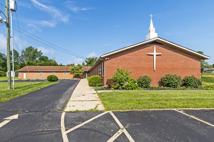 9564 Hazelton-Etna SW Rd, Pataskala, OH for sale - Building Photo - Image 3 of 59