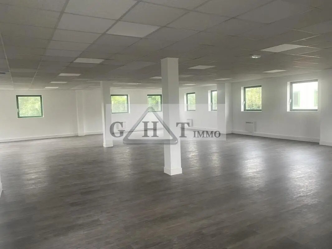 Bureau dans Viry-Châtillon à louer Photo intérieure- Image 1 de 6