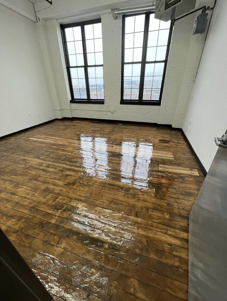 432 Austin Pl, Bronx, NY for lease Interior Photo- Image 1 of 1