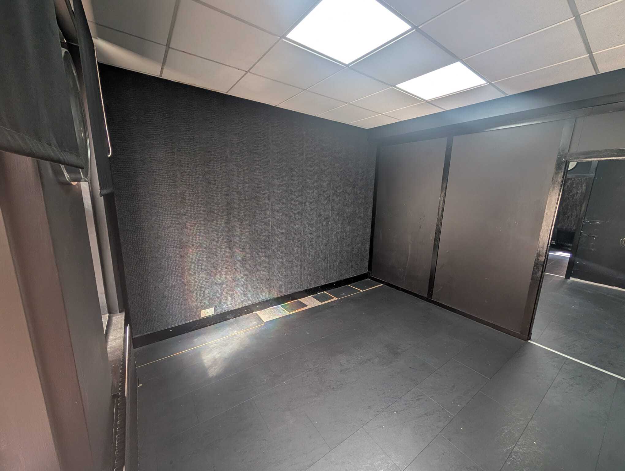7 King St, Leeds for lease Interior Photo- Image 1 of 20
