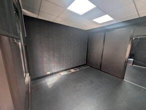 7 King St, Leeds for lease Interior Photo- Image 1 of 20