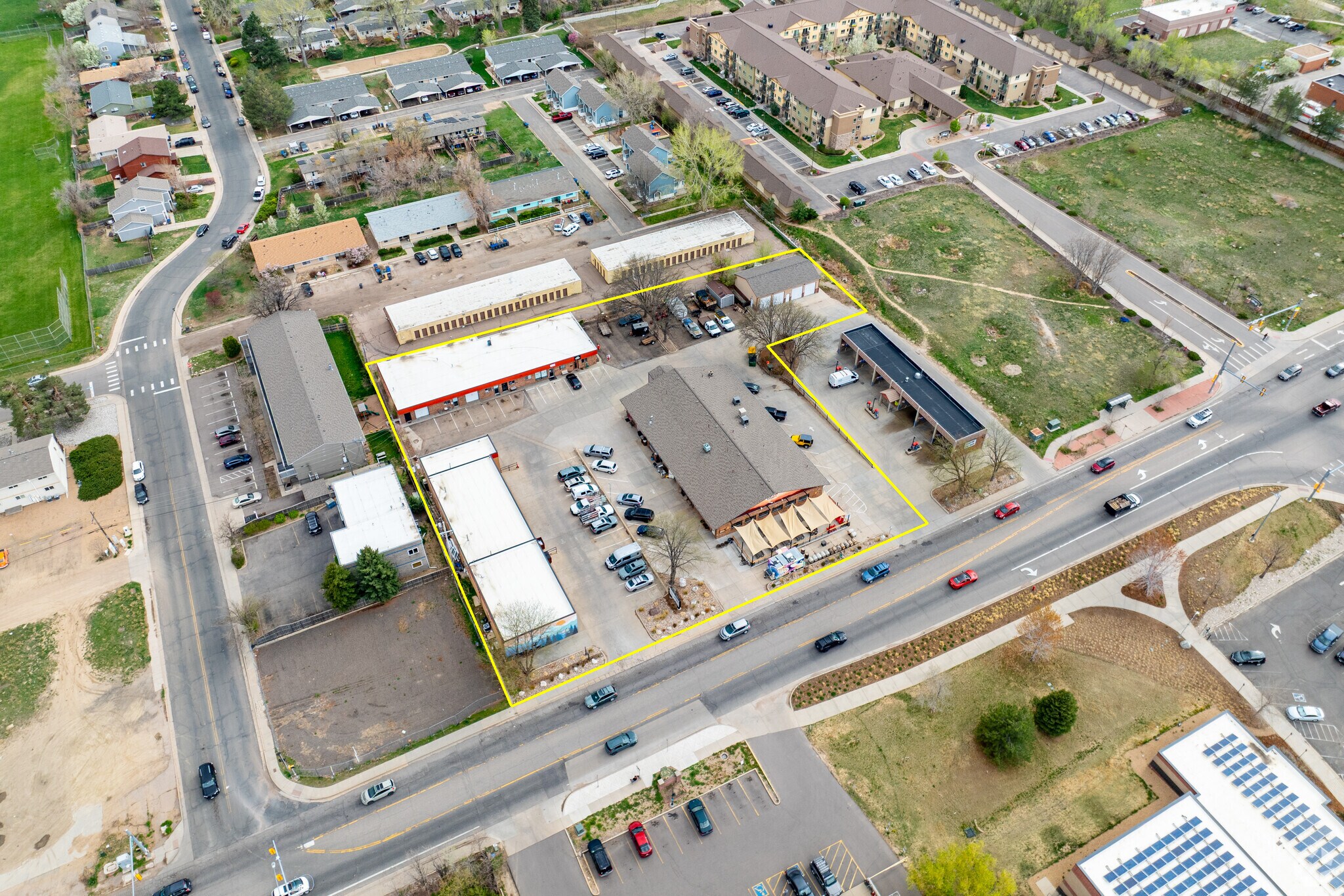Baseline Mall (19,171 Total SF) portfolio of 4 properties for sale on LoopNet.ca Aerial- Image 1 of 15